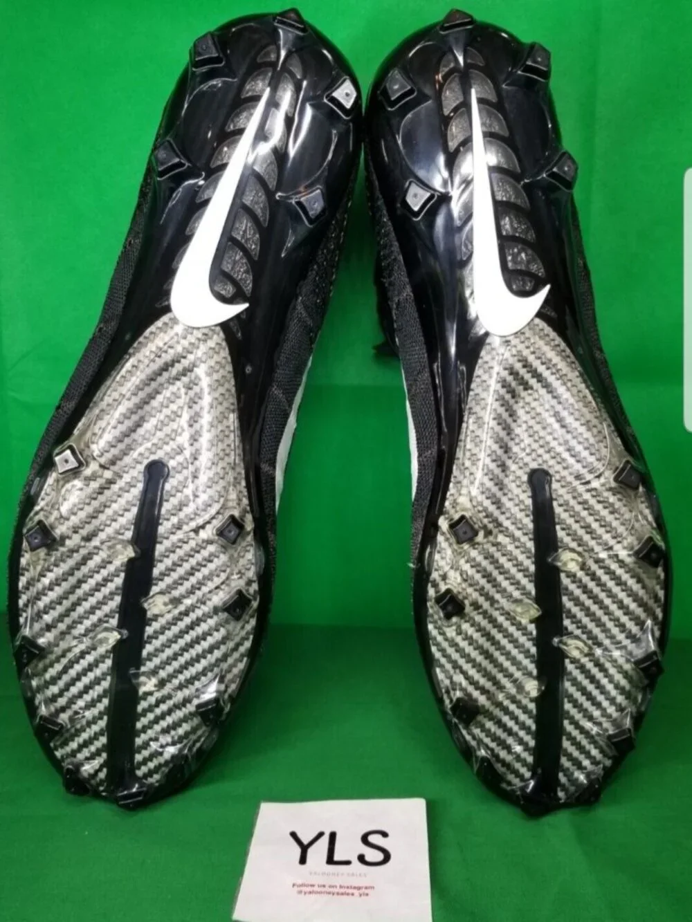 NIKE VAPOR UNTOUCHABLE 3 ELITE FOOTBALL CLEATS SIZE 16 WHITE BLACK AO3006-010